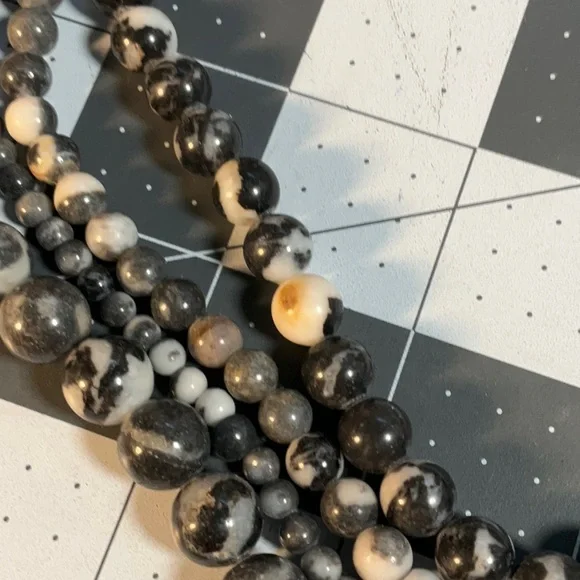 Set Zebra Stone Beads 10/8/6/4mm - Picture 3 of 3